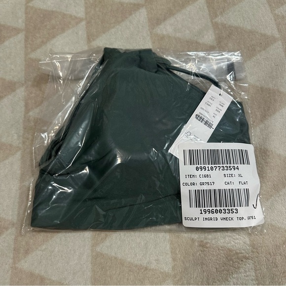 J crew simply sage Lana bikini top in Classic Sculpt™ - Picture 6 of 6